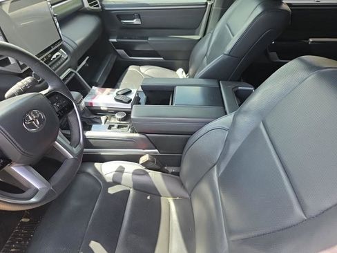 Used 2023 Toyota Sequoia Platinum image 5