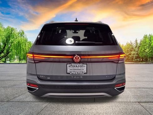 New 2026 Volkswagen Taos SEL image 5
