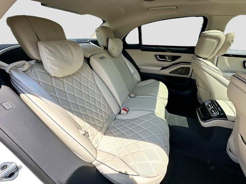 Used 2023 Mercedes-Benz S 580 4MATIC Sedan image 28