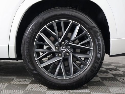 Certified 2025 Lexus TX 350 FWD w/ Technology Package image 17