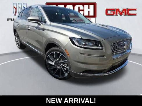 Used 2023 Lincoln Nautilus Reserve w/ Equipment Group 201A FWD image 1
