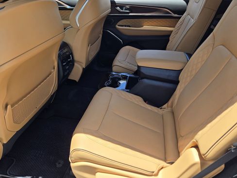 New 2025 Jeep Grand Cherokee L Summit image 21