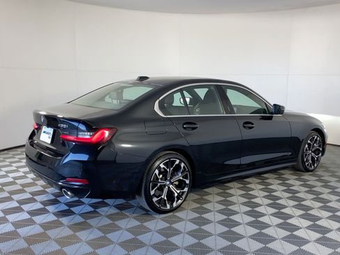 Certified 2025 BMW 330i Sedan image 7