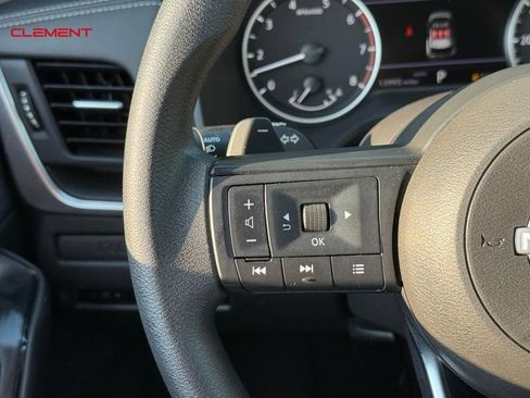 Used 2023 Nissan Rogue S AWD/4WD image 22