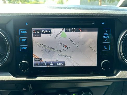 Used 2019 Toyota Tacoma TRD Off-Road w/ Exterior Package AWD/4WD image 13