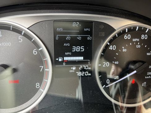 Used 2025 Nissan Versa S FWD image 22