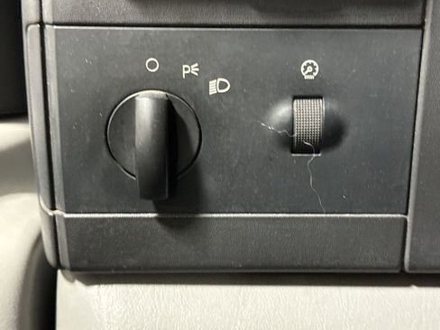 Used 2006 Ford F350 XL image 17