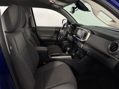 Used 2023 Toyota Tacoma SR5 w/ Technology Package image 15