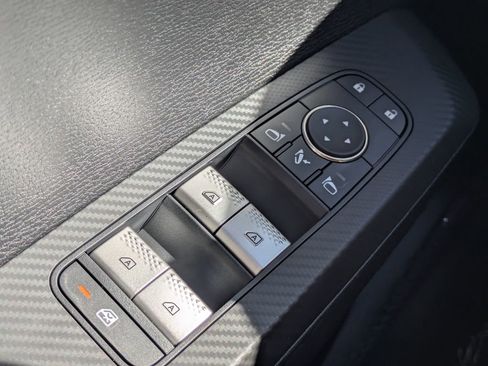 New 2026 Mitsubishi Outlander SE image 25