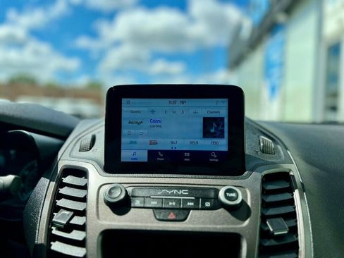 Used 2022 Ford Transit Connect XL image 17