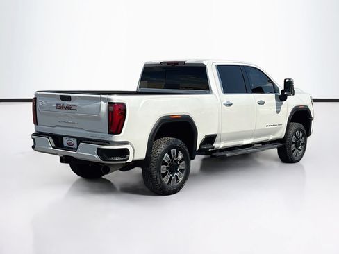 Used 2025 GMC Sierra 3500 Denali w/ Denali Reserve Package AWD/4WD image 5