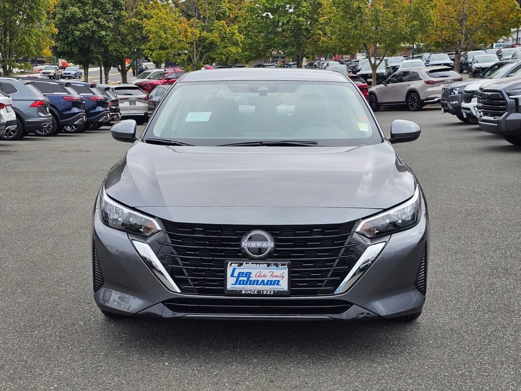 Used 2025 Nissan Sentra S FWD image 2