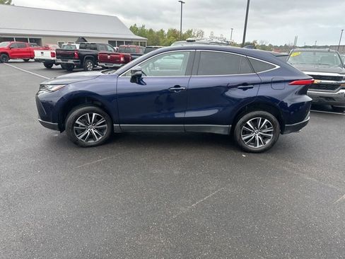 Used 2024 Toyota Venza LE image 5