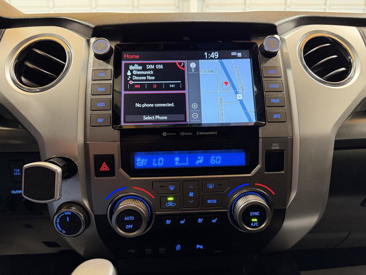 Used 2020 Toyota Tundra Platinum AWD/4WD image 16