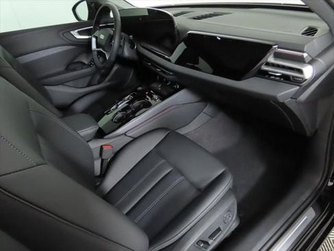 Used 2025 Audi A5 2.0T Premium image 18