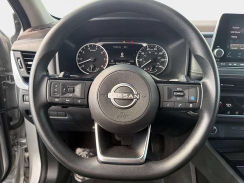 Used 2023 Nissan Rogue SV AWD/4WD image 22