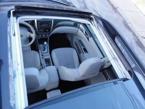 Used 2012 Subaru Forester 2.5X Premium w/ All-Weather Pkg image 2