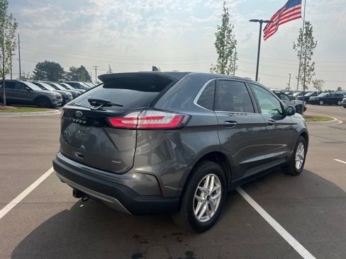 Used 2024 Ford Edge SEL w/ Convenience Package AWD/4WD image 5