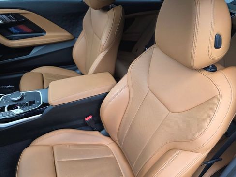 Used 2023 BMW 230i Coupe w/ M Sport Package RWD image 11