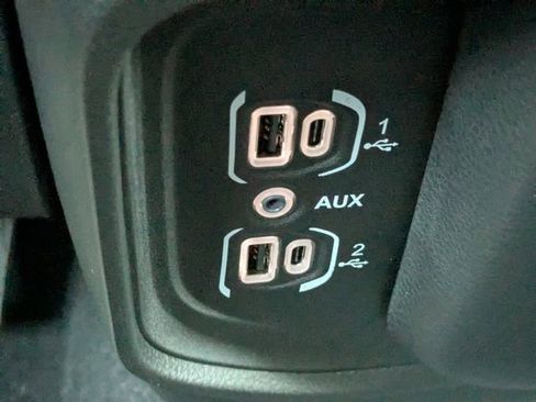 New 2026 RAM 1500 Express AWD/4WD image 21