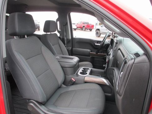 Used 2019 Chevrolet Silverado 1500 RST image 18