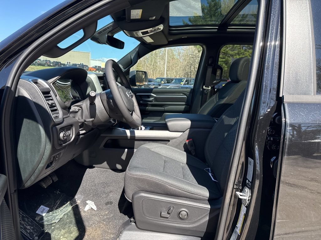 New 2026 RAM 1500 Big Horn AWD/4WD image 19
