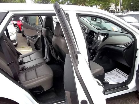 Used 2013 Hyundai Santa Fe Sport w/ Technology Pkg FWD image 9