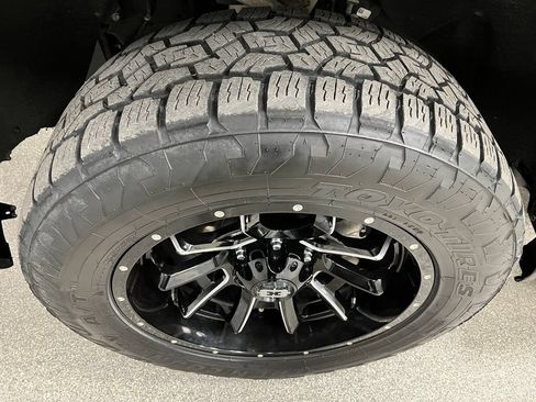 Used 2021 GMC Sierra 1500 AT4 AWD/4WD image 13