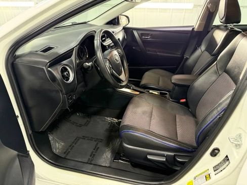 Used 2017 Toyota Corolla SE w/ Carpet Mat Package (TMS) FWD image 11