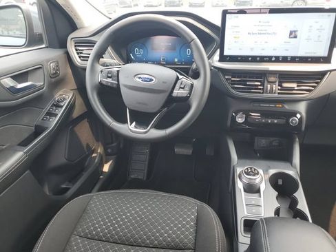 Used 2023 Ford Escape Active w/ Tech Pack #2 AWD/4WD image 25
