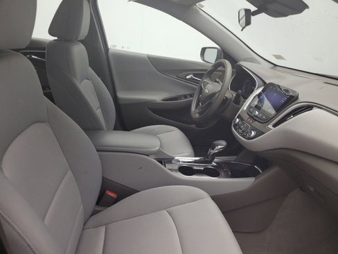 Used 2021 Chevrolet Malibu LS image 21