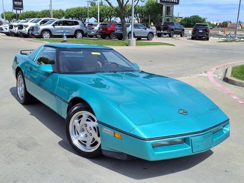 Used 1990 Chevrolet Corvette Convertible image 1