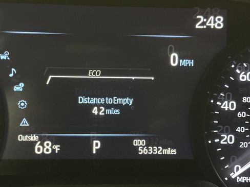 Used 2020 Toyota Avalon XLE w/ Moonroof Package image 12