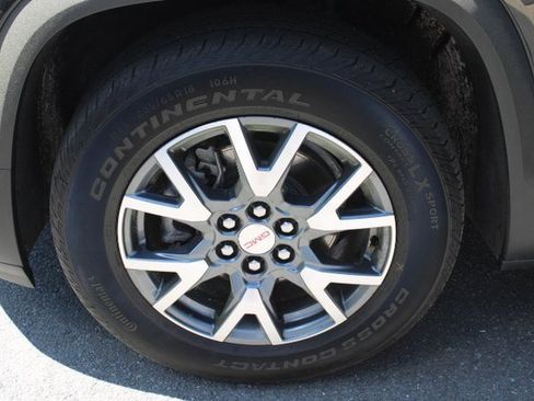 Certified 2023 GMC Acadia SLT image 25