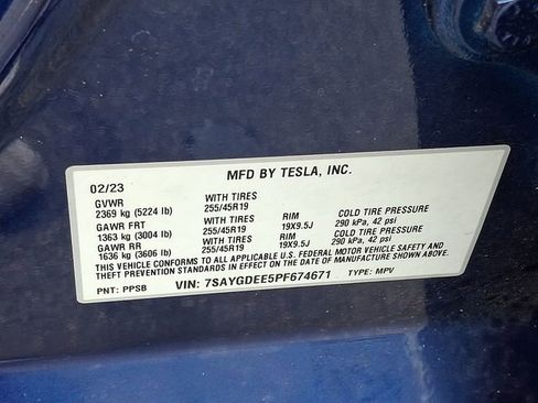 Used 2023 Tesla Model Y Long Range AWD/4WD image 29