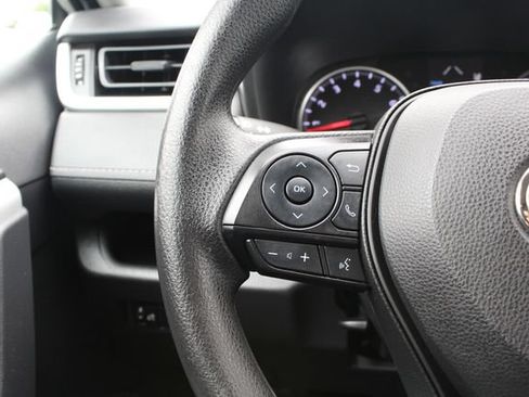 Certified 2022 Toyota RAV4 XLE FWD image 47