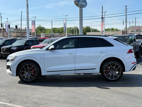 Used 2021 Audi Q8 Prestige w/ Prestige Package AWD/4WD image 6