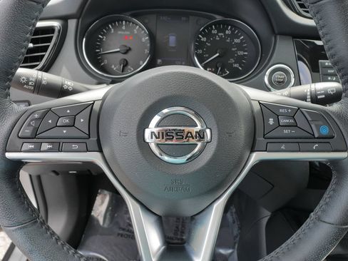 Used 2020 Nissan Rogue SL w/ Premium Package FWD image 28