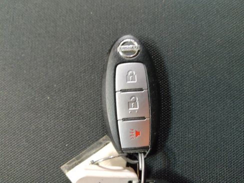 Used 2017 Nissan Pathfinder S FWD image 32