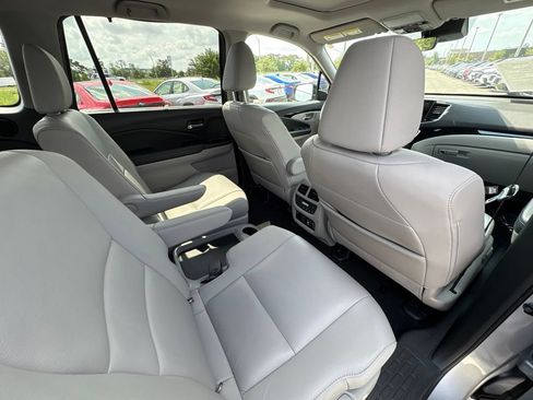 Used 2019 Honda Pilot Touring image 23