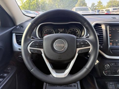 Used 2014 Jeep Cherokee Latitude FWD image 22