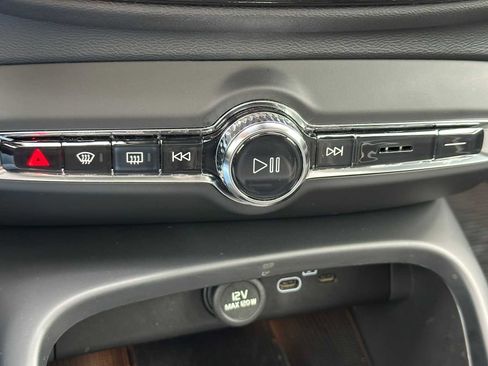 Certified 2023 Volvo C40 P8 Recharge Ultimate w/ Protection Package Premier image 27