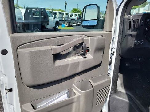 New 2025 Chevrolet Express 3500 Regular Wheelbase w/ Power Convenience Package image 15