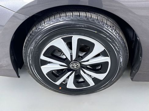 Certified 2019 Toyota Prius Prime Premium image 29