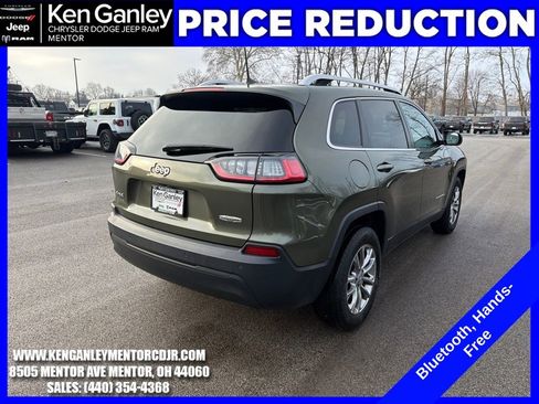 Used 2019 Jeep Cherokee Latitude Plus w/ Cold Weather Group image 9