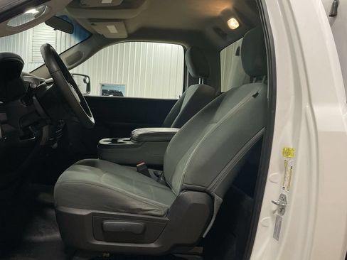 Used 2016 RAM 2500 Tradesman w/ Popular Equipment Group RWD image 14