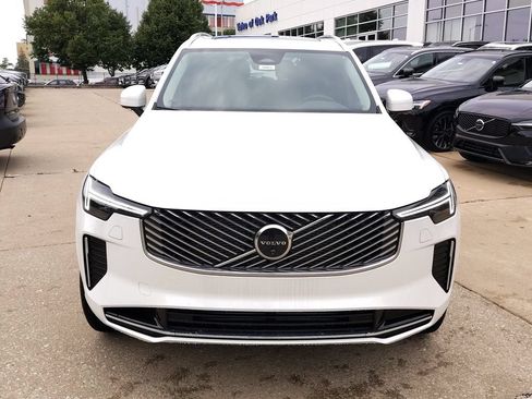 New 2026 Volvo XC90 T8 Plus w/ Protection Package Premier AWD/4WD image 30