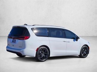 New 2026 Chrysler Pacifica Limited w/ S Appearance Package video 2