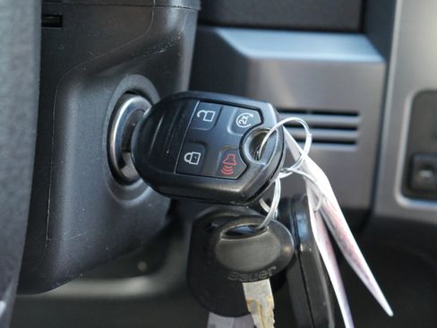 Used 2013 Ford F150 Limited image 10