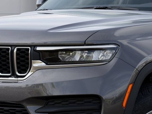 New 2026 Jeep Grand Cherokee Laredo RWD image 10